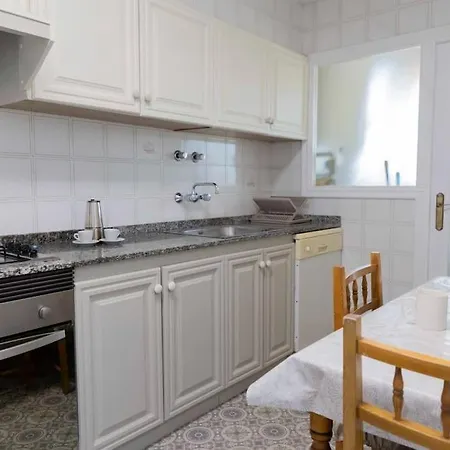 Playa Mucha Vista Apto, Parking, Piscina, Ac Apartment *