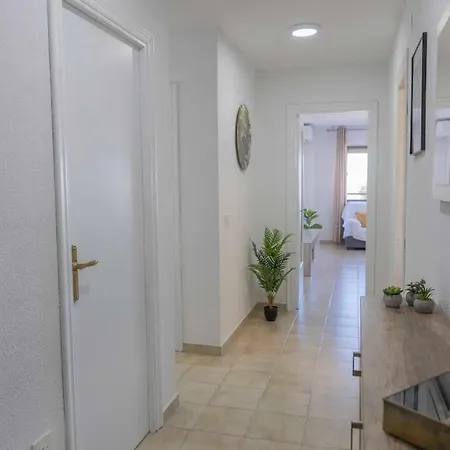 Playa Mucha Vista Apto, Parking, Piscina, Ac Apartment *