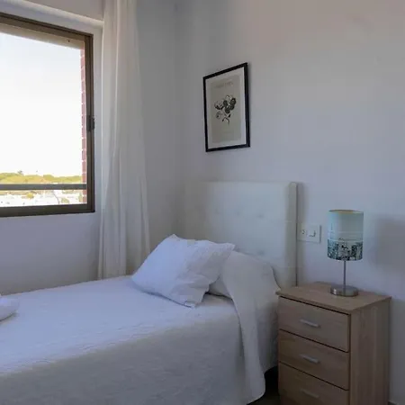 Apartment Playa Mucha Vista Apto, Parking, Piscina, Ac *