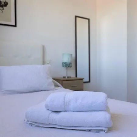 Playa Mucha Vista Apto, Parking, Piscina, Ac Apartment *