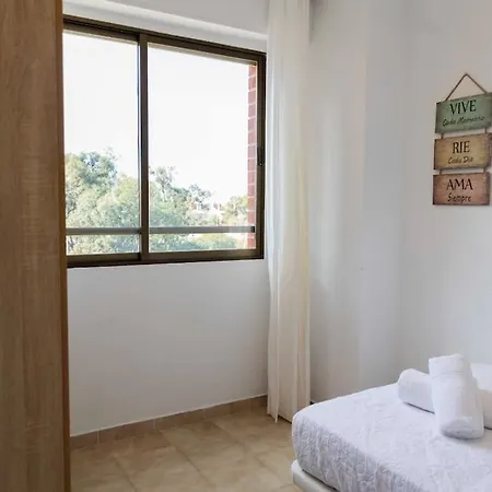 Playa Mucha Vista Apto, Parking, Piscina, Ac Apartment