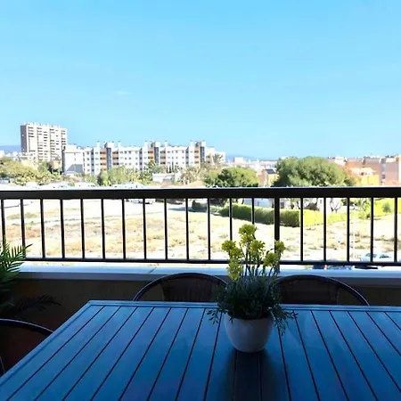 Playa Mucha Vista Apto, Parking, Piscina, Ac Apartment