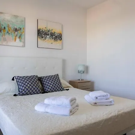 Playa Mucha Vista Apto, Parking, Piscina, Ac Apartment *